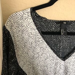 H&M fun black and white print dress